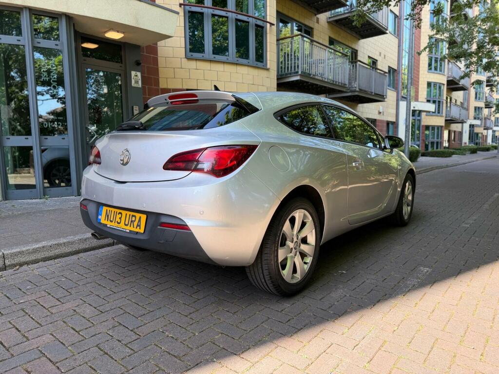 Vauxhall Astra GTC 1.4L Sport Black #9