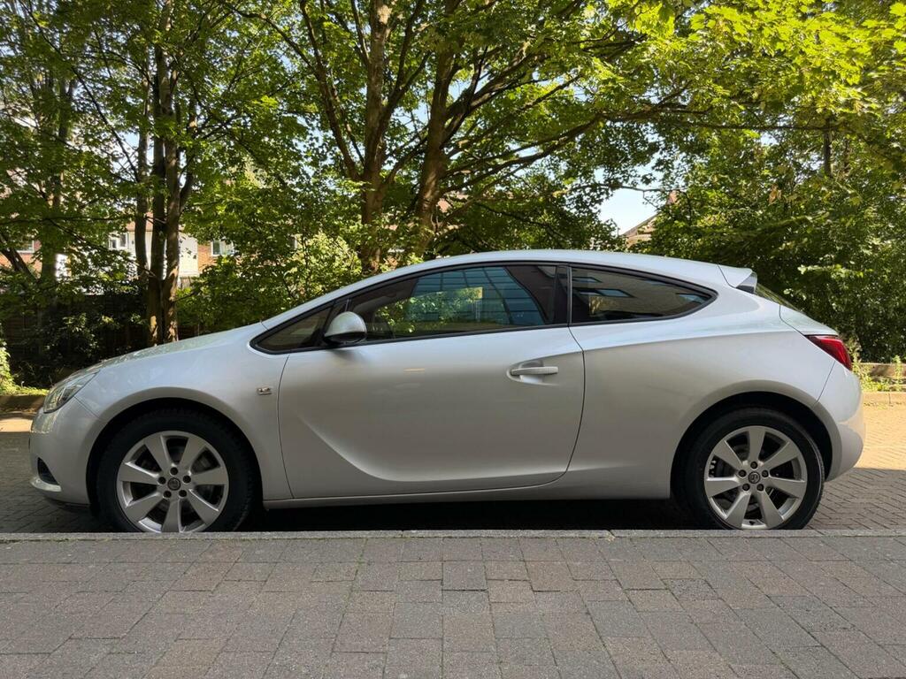 Vauxhall Astra GTC 1.6T 16V Sport Euro 5 Silver #4
