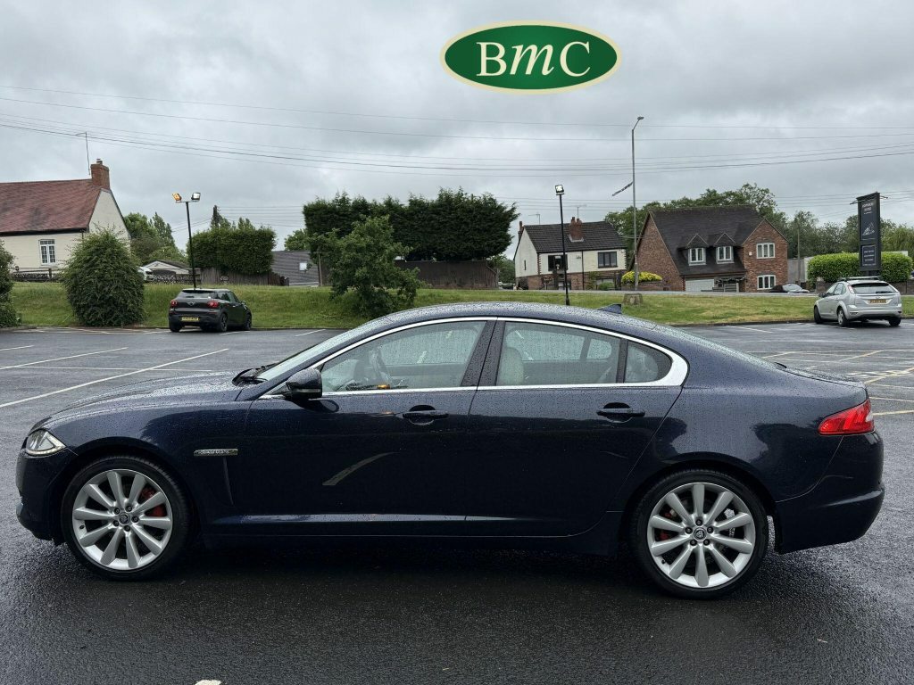 Jaguar XF 2.2D Portfolio Euro 5 S S HN15LUP Blue #4