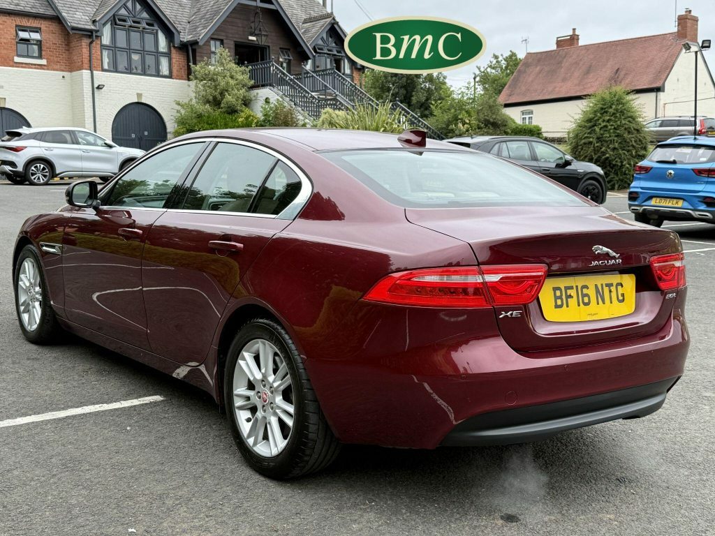 Jaguar XE 2.0 Gtdi Prestige Euro 6 S S Red #5