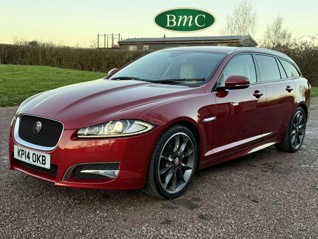 Jaguar XF 3.0D S V6 Portfolio Sportbrake Euro 5 S S 5 Red #3