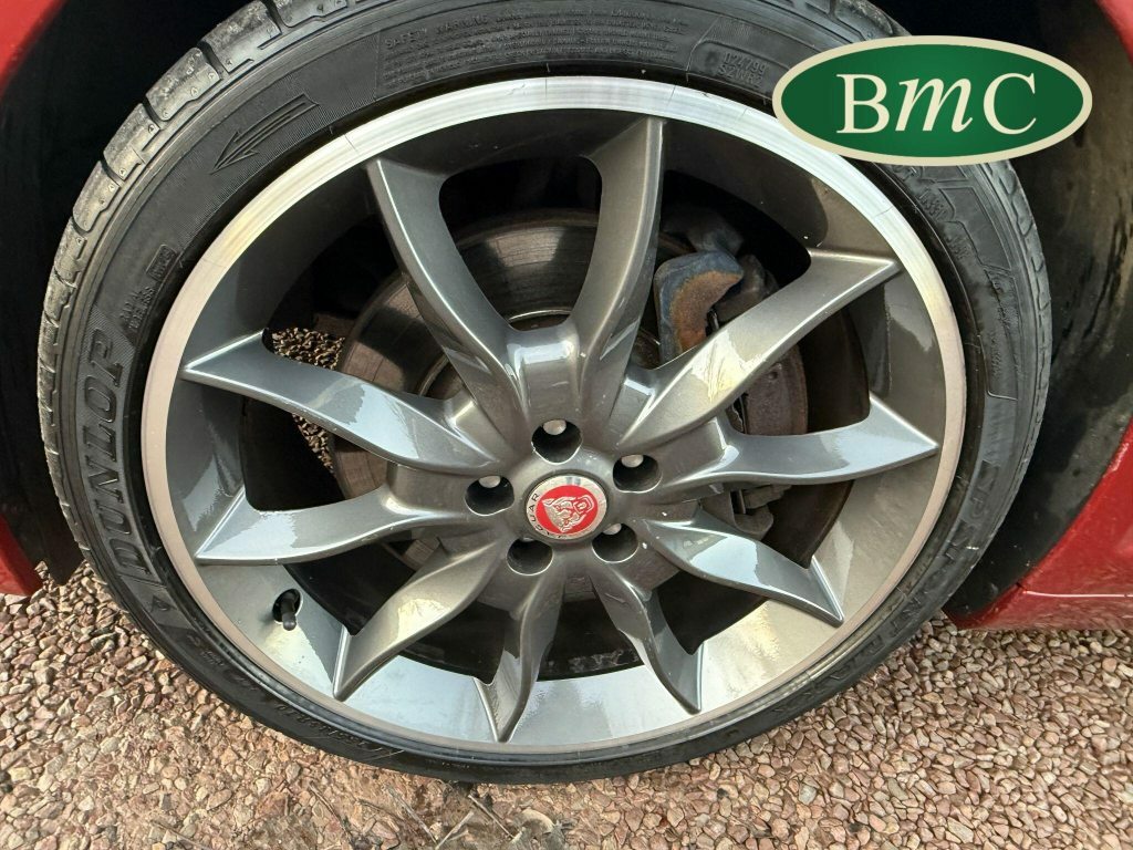 Jaguar XF 2.2D Luxury Saloon White #69