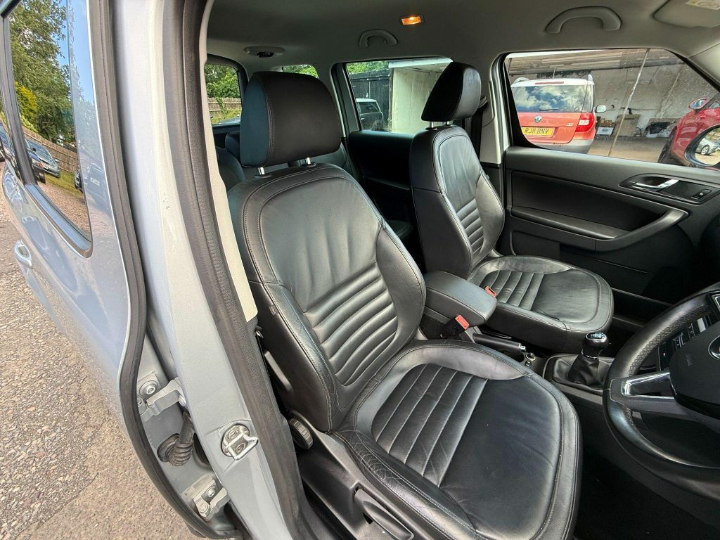 Skoda Yeti Outdoor 2.0L Se Drive Tdi Scr 148 Bhp Blue #18