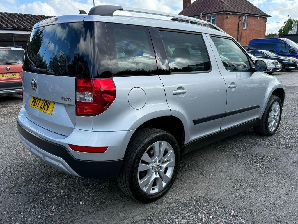 Skoda Yeti 1.2 Tsi Se L Drive Outdoor Euro 6 S S Silver #6