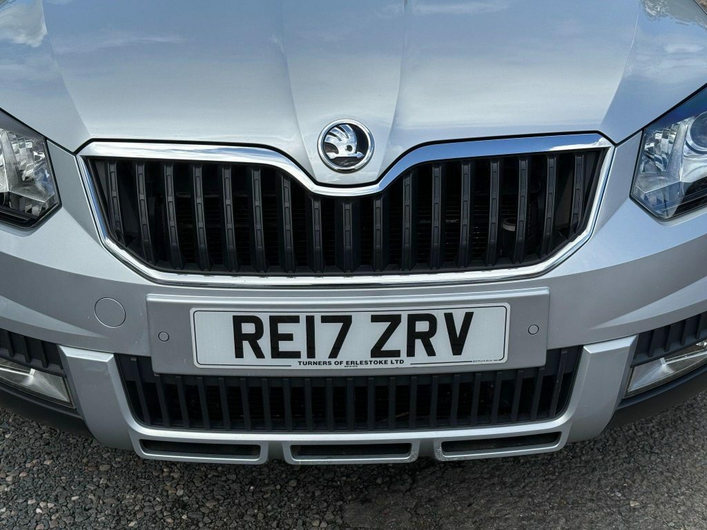 Skoda Yeti Outdoor 2.0L Se Drive Tdi Scr 148 Bhp Blue #10
