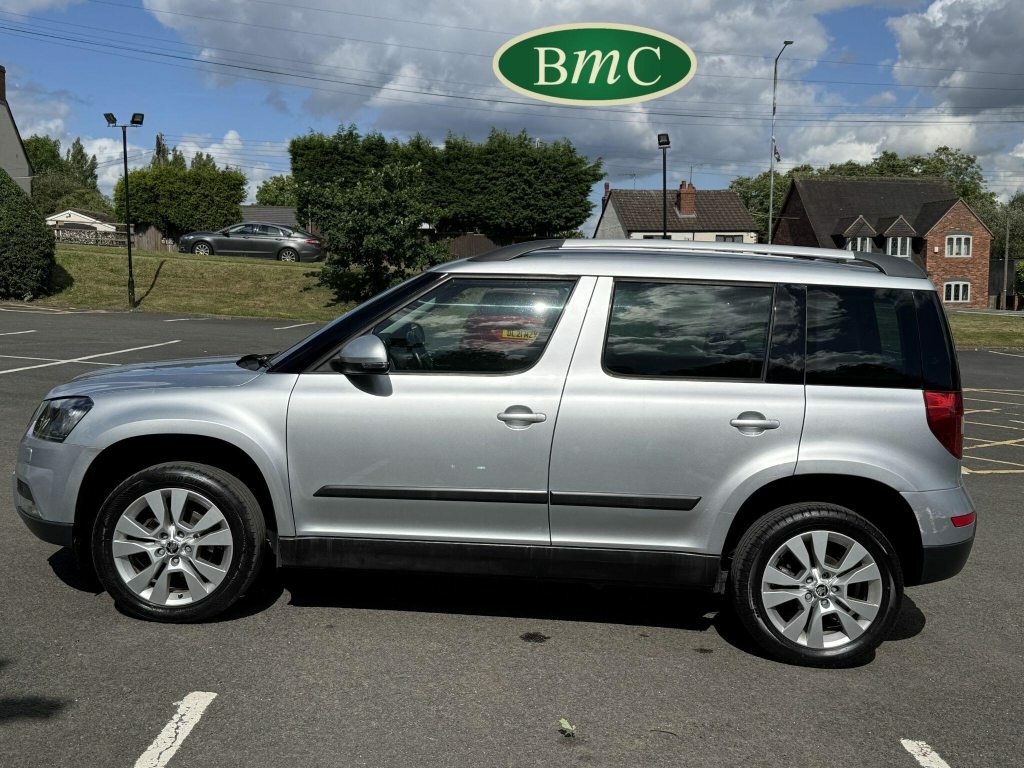 Skoda Yeti 1.2 Tsi Se L Drive Outdoor Euro 6 S S RE17ZRV Silver #4