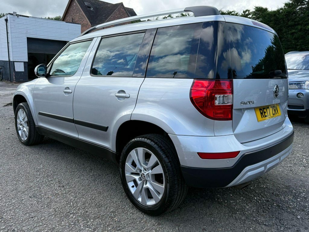 Skoda Yeti 1.2 Tsi Se L Drive Outdoor Euro 6 S S Silver #5