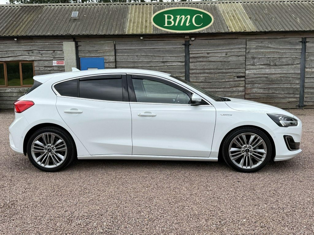 Ford Focus 1.0T Ecoboost Vignale Euro 6 S S GP19RVN White #2