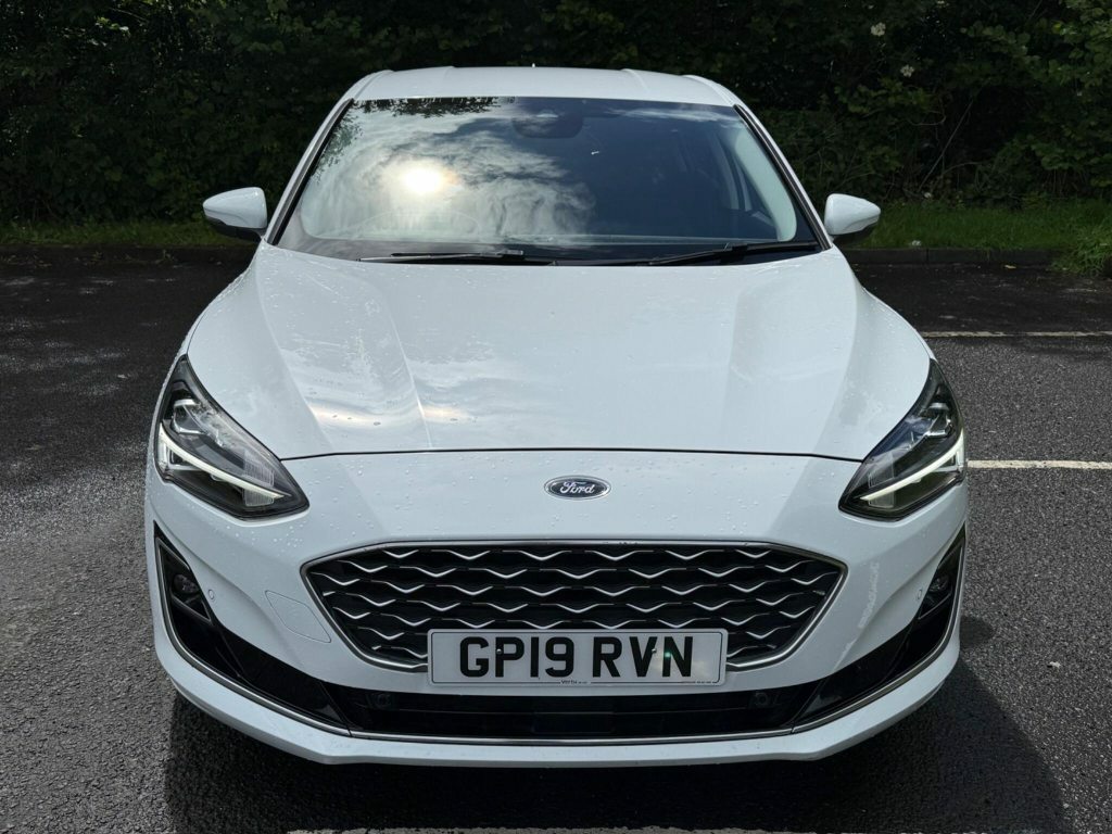 Ford Focus 1.0T Ecoboost Vignale Euro 6 S S White #2