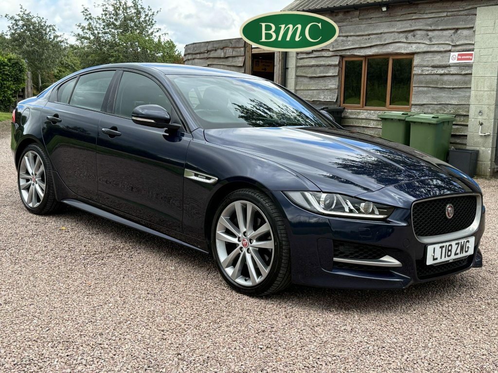 Jaguar XE 2.0I R-sport Euro 6 S S Blue