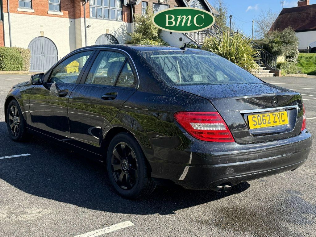 Mercedes-Benz C Class 2.1 C200 Cdi Blueefficiency Executive Se G-tronic Black #6
