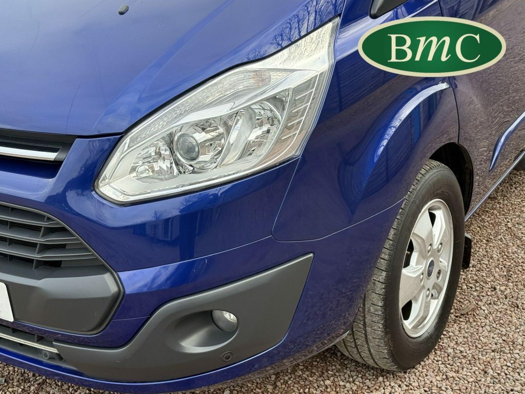 Ford Tourneo Custom Custom 2.0 310 Ecoblue Titanium Minibus Double Cab Black #12