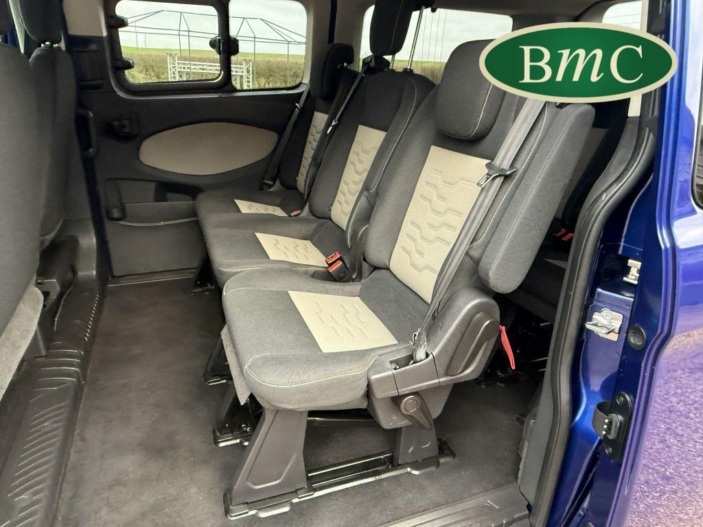 Ford Tourneo Custom Custom 2.0 310 Ecoblue Titanium Minibus Double Cab Black #46
