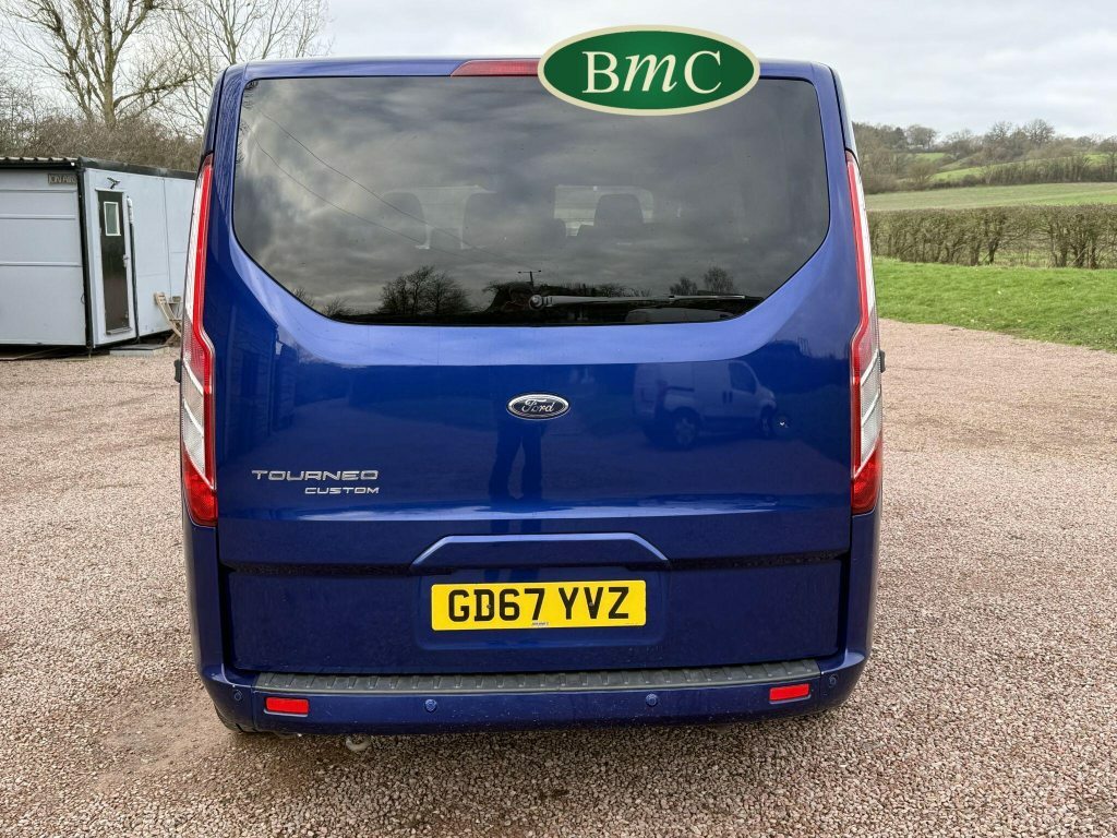 Ford Tourneo Custom Custom 2.0 310 Ecoblue Titanium Minibus Double Cab Black #8