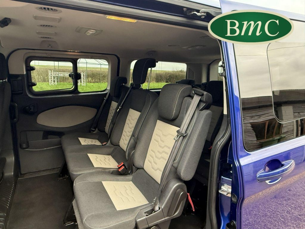 Ford Tourneo Custom Custom 2.0 310 Ecoblue Titanium Minibus Double Cab Black #45