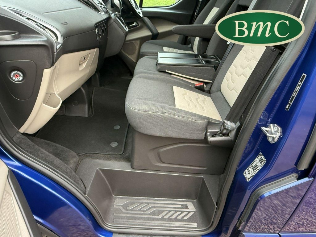 Ford Tourneo Custom Custom 2.0 310 Ecoblue Titanium Minibus Double Cab Black #34