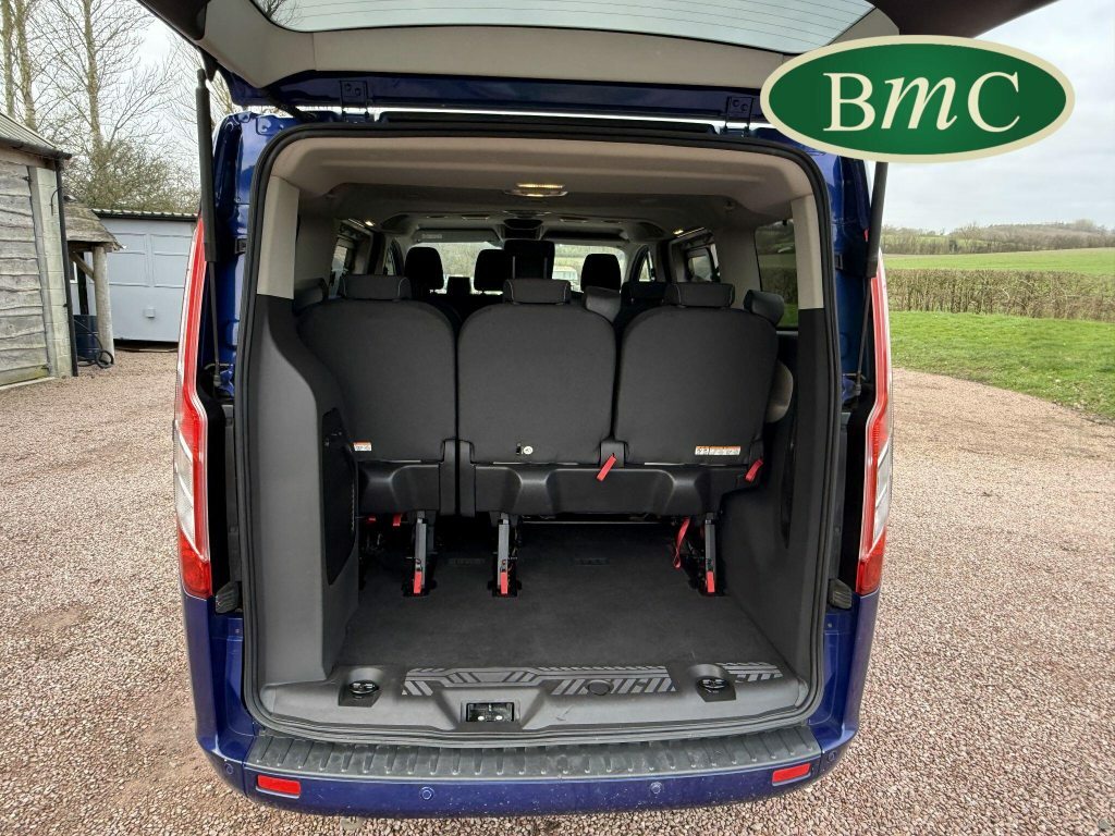 Ford Tourneo Custom Custom 2.0 310 Ecoblue Titanium Minibus Double Cab Black #54