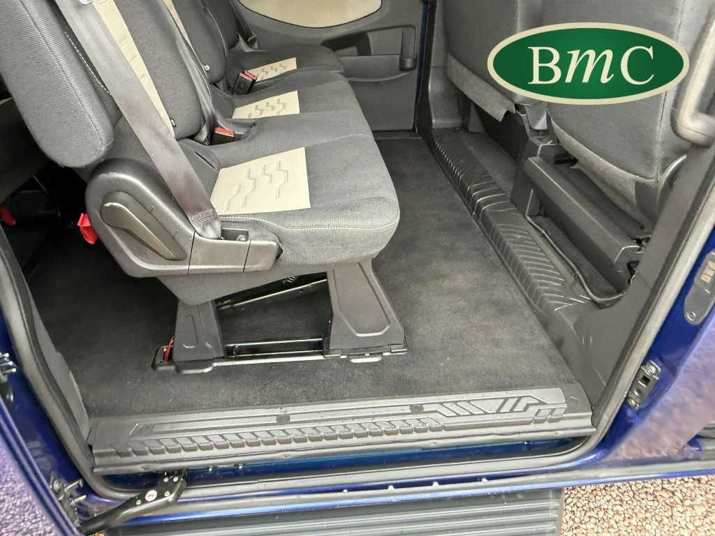 Ford Tourneo Custom Custom 2.0 310 Ecoblue Titanium Minibus Double Cab Black #39