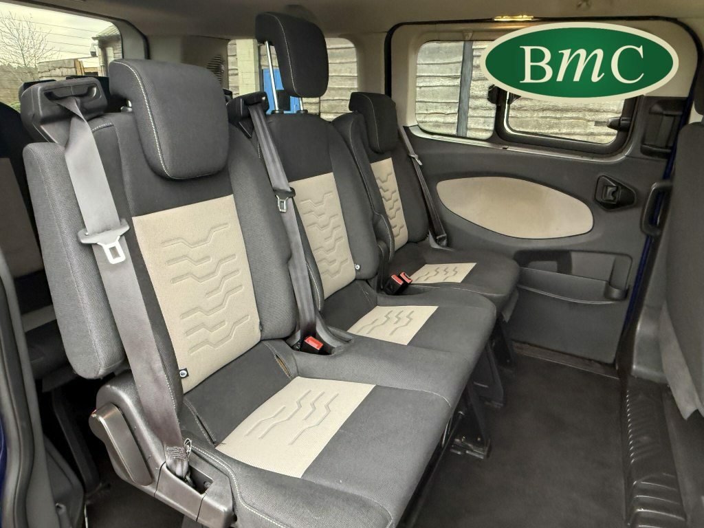 Ford Tourneo Custom Custom 2.0 310 Ecoblue Titanium Minibus Double Cab Black #40