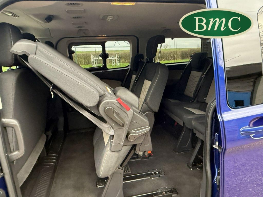 Ford Tourneo Custom Custom 2.0 310 Ecoblue Titanium Minibus Double Cab Black #49