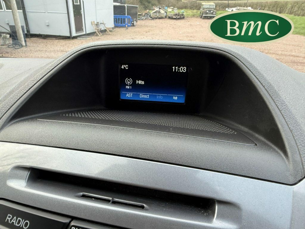 Ford Tourneo Custom Custom 2.0 310 Ecoblue Titanium Minibus Double Cab Black #35