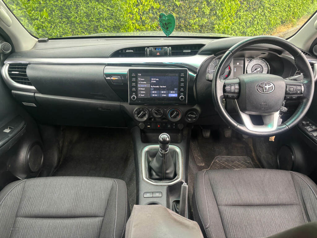 Toyota HILUX Icon D Cab Pick Up 2.4 D-4d CU71VLC Silver #4