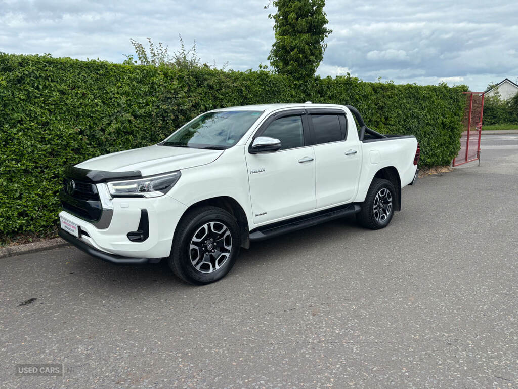 Toyota HILUX Invincible D Cab Pick Up 2.8 D-4d HD73BBK White #6