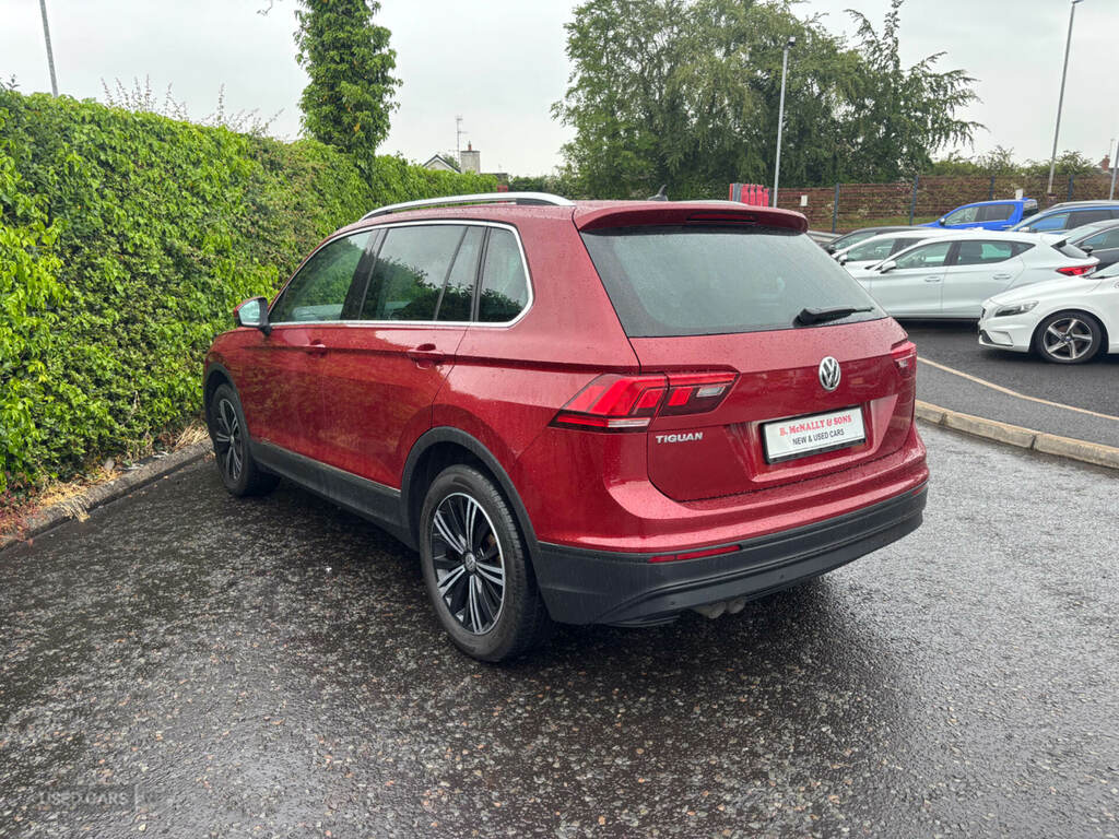 Volkswagen Tiguan 2.0 Tdi 150 Se TIG5318 Red #2