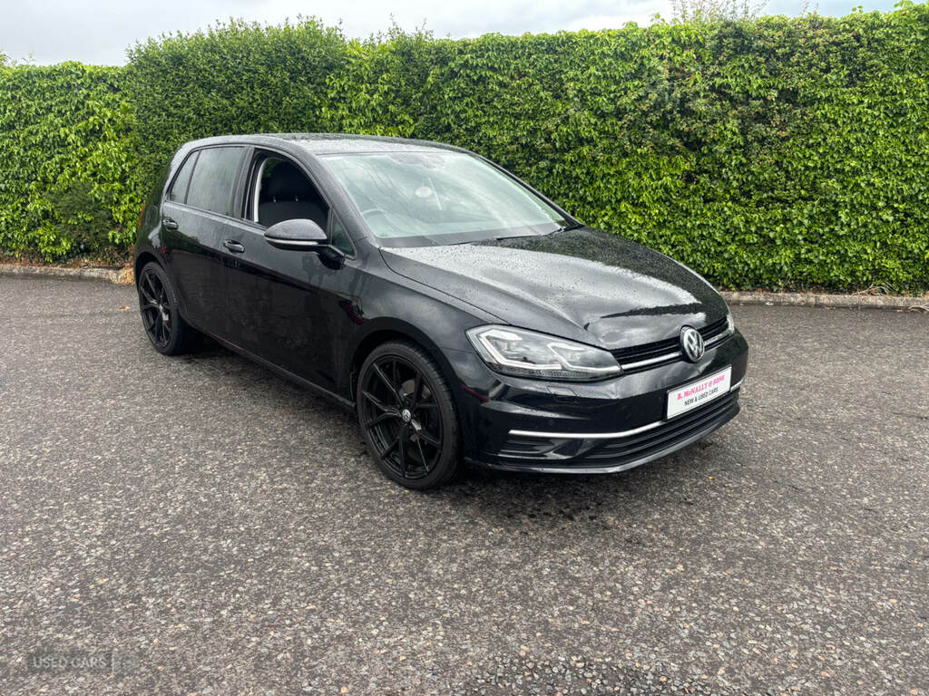 Volkswagen Golf 1.6 Tdi Se Nav Dsg Black