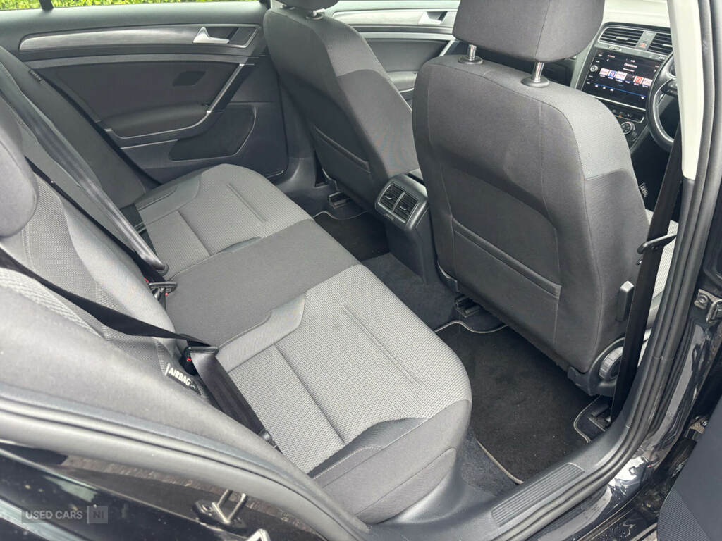 Volkswagen Golf 1.6 Tdi Se Nav Dsg RJ10MCE Black #5