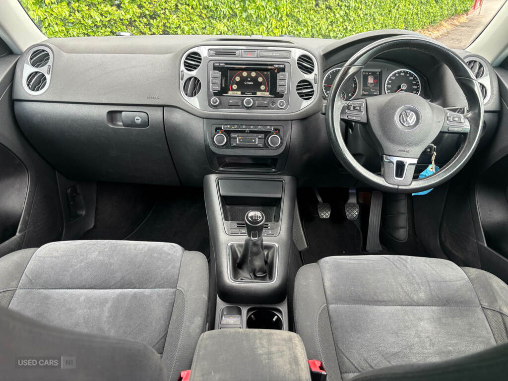 Volkswagen Tiguan 2.0 Tdi Bluemotion Tech Match 2Wd MW15UZC White #4