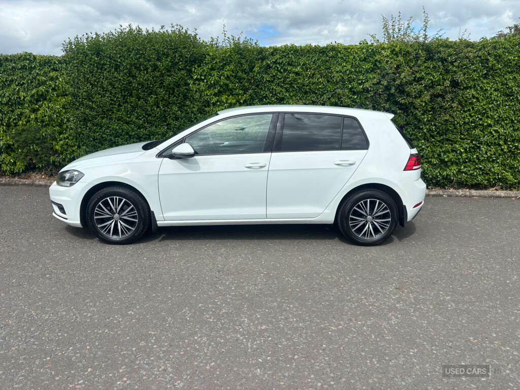 Volkswagen Golf 1.6 Tdi S GM69DLO White #3