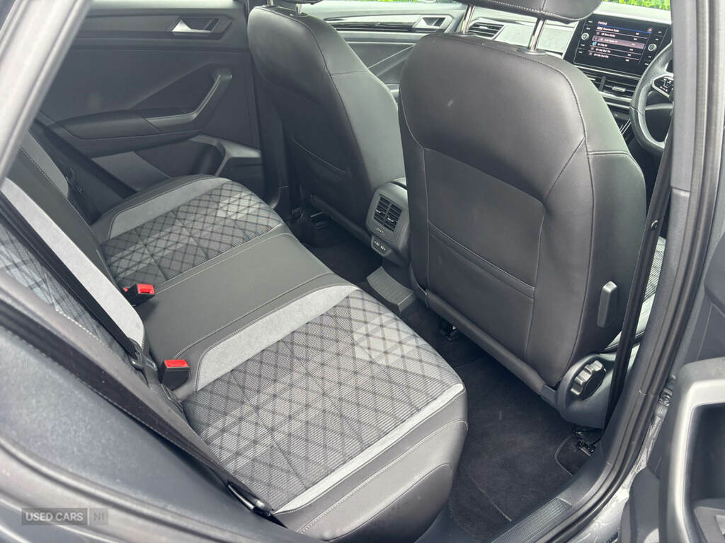 Volkswagen T-Roc 2.0 Tdi 150 Evo R-line Dsg DF72BKG Grey #5