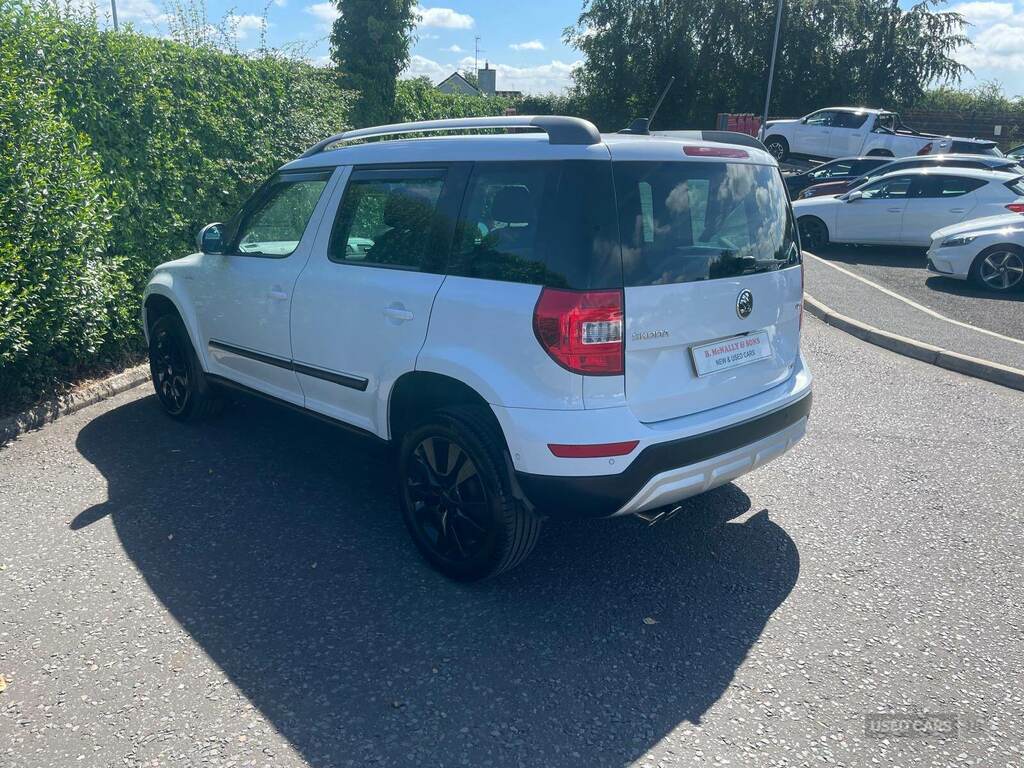 Skoda Yeti 2.0 Tdi Cr 170 Laurin Klement 4X4 Dsg White #4