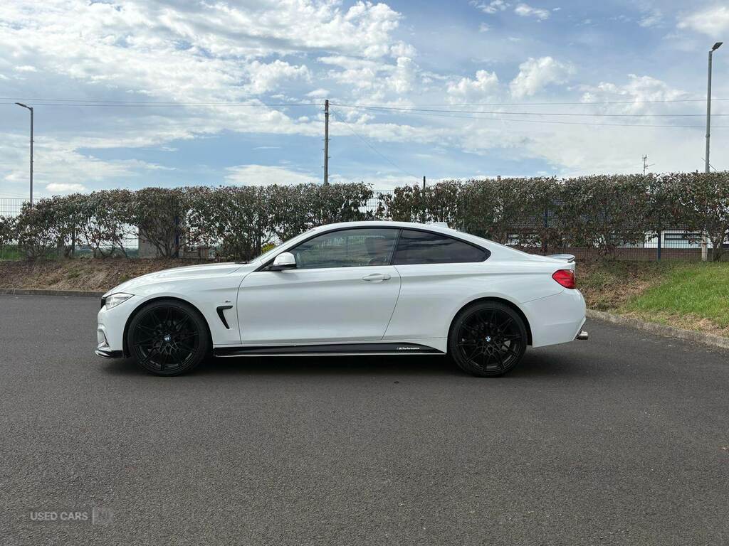 BMW 4 Series 420D M Sport White #4