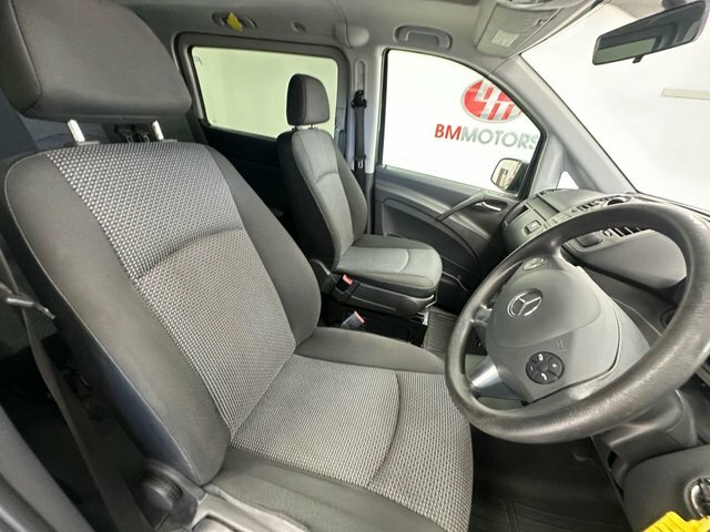 Mercedes-Benz Vito 2.1 113 Cdi Blueefficiency Traveliner Minibus Black #3