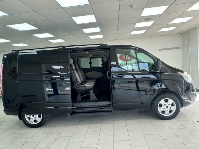 Ford Tourneo Custom 2.0 310 Ecoblue Titanium Minibus Double Cab Di Black #5