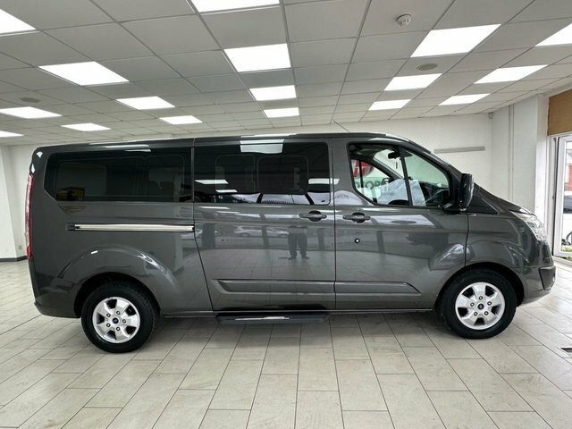 Ford Tourneo Custom 2.0 310 Ecoblue Titanium Minibus Double Cab Di Grey #2