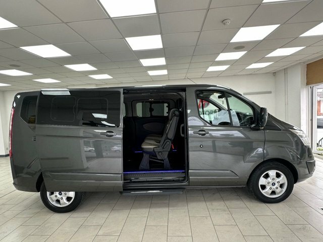 Ford Tourneo Custom 2.0 310 Ecoblue Titanium Minibus Double Cab Di Grey #5