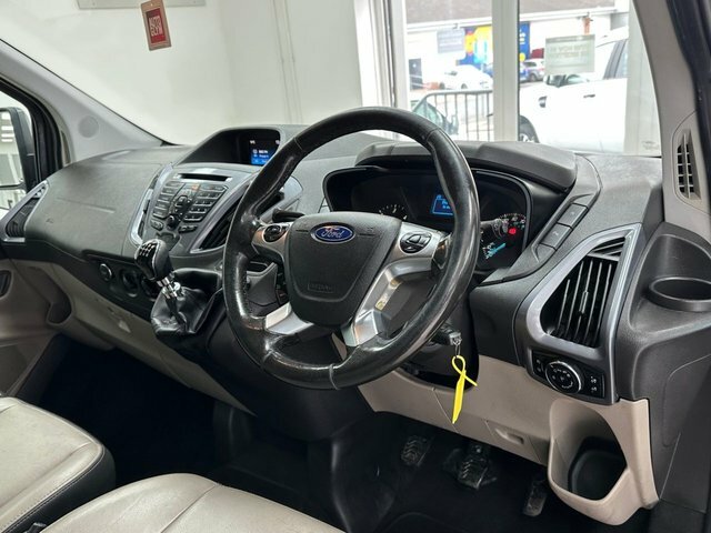 Ford Tourneo Custom 2.0 310 Ecoblue Titanium Minibus Double Cab Di Grey #3
