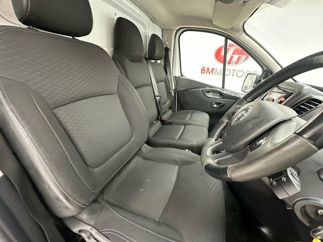 Vauxhall Vivaro 1.6 Cdti 2900 Sportive Panel Van DL18UXA White #4