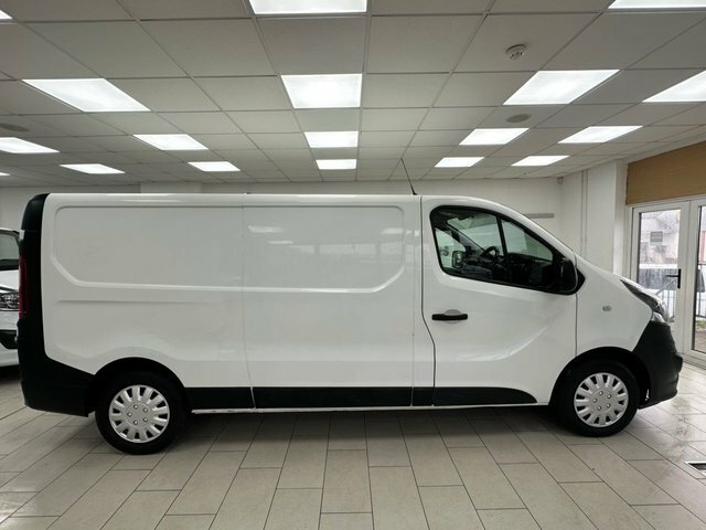 Vauxhall Vivaro 1.6 Cdti 2900 Sportive Panel Van DL18UXA White #2