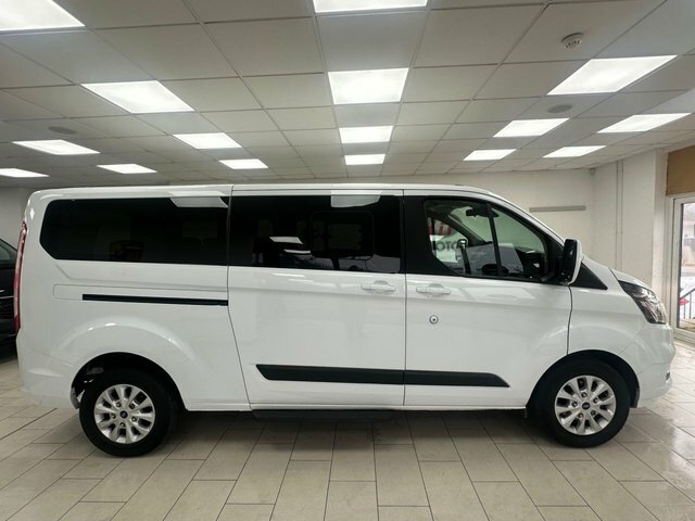 Ford Tourneo Custom 2.0 320 Ecoblue Zetec Minibus Double Cab Diese BT20VWB White #2