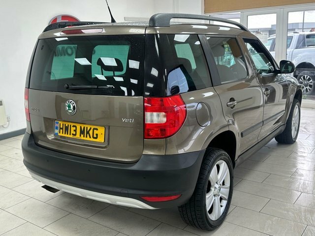 Skoda Yeti Se L Drive White #11