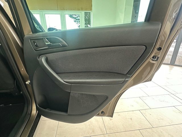Skoda Yeti Se L Drive White #37