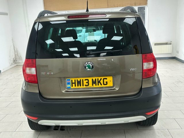 Skoda Yeti Se L Drive White #10
