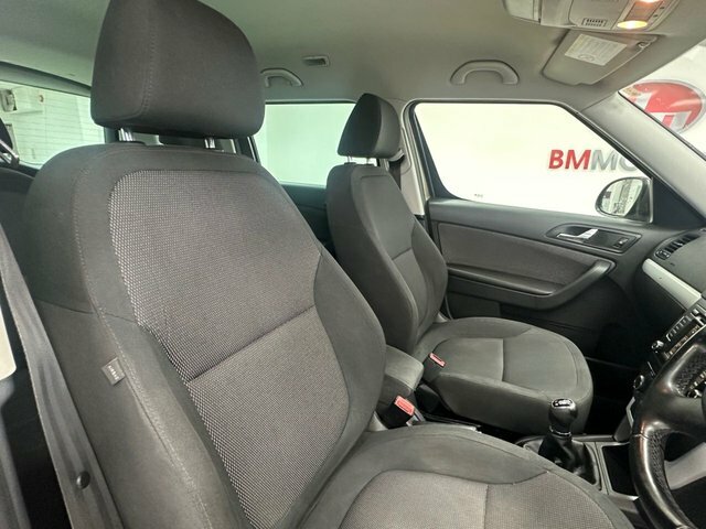 Skoda Yeti Se L Drive White #27