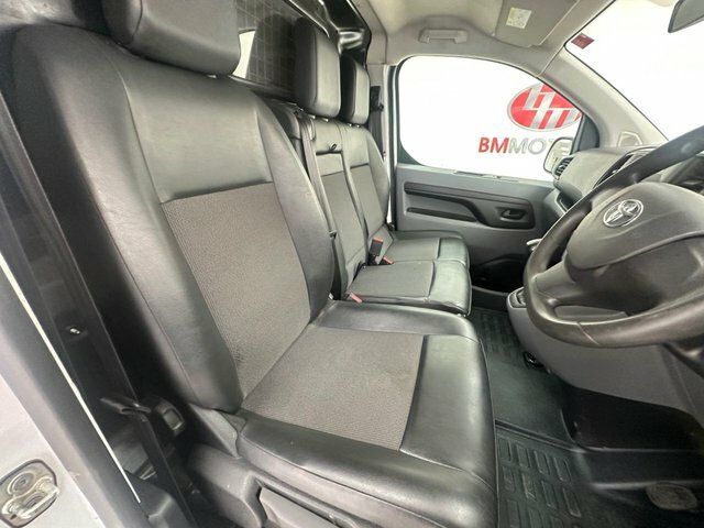 Toyota PROACE 2.0D Icon Medium Panel Van 6Dr Mwb E White #4