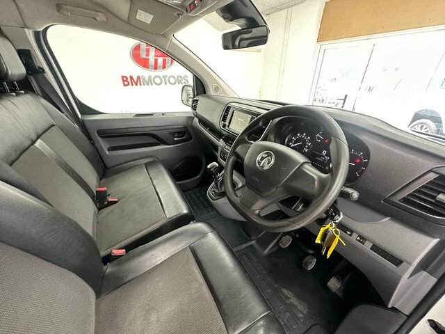 Vauxhall Vivaro 1.5 Turbo D 2900 Dynamic Panel Van 6Dr Manu DL70EHS White #3