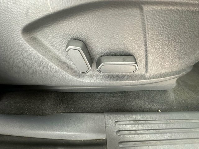 Ford Ranger 3L Wildtrak White #63